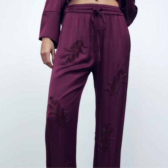 ZARA EMBROIDERED TROUSERS WITH SEQUINS - Picture 1 of 2